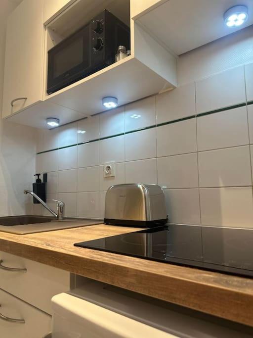 Appartement Neuf Entierement Equipe Proche Centre 아미앵 외부 사진