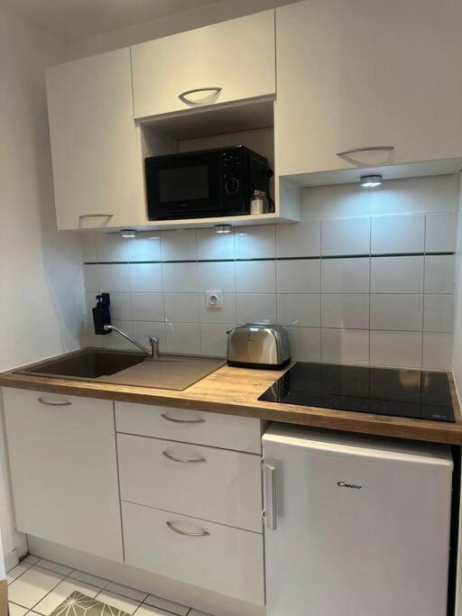 Appartement Neuf Entierement Equipe Proche Centre 아미앵 외부 사진
